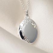 Maureen Oval Locket Necklace | Sterling Silver