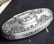 Oval Claddagh Jewelry Box
