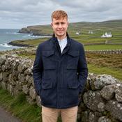 Mizenhead Herringbone Walking Jacket - Navy image