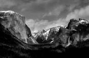 Tunnel View image