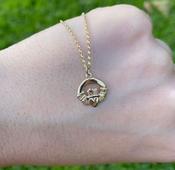 9ct Gold Claddagh Pendant image