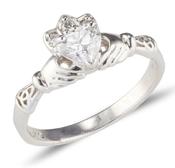Claddagh Ring in 18ct White gold with heart Diamond