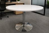White Round Meeting Table – 1100mm (Used)