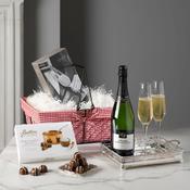 Champagne &amp; Tipperary Crystal Gift Basket
