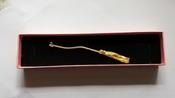 Mini wire broomstick medium size.