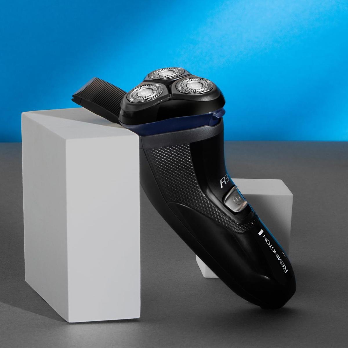 Remington R3 Rotary Shaver with Dual Track Blades, Pop-up Trimmer, Flexing Blades, Pivoting Neck, Corded Usage