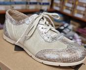 RenBut Girls Shoes – Gold image