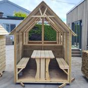Outdoor Dining Pods