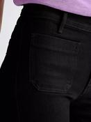 Wrangler 623 Flare - Black