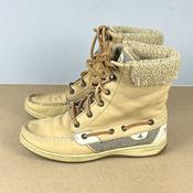 Fur lined hotsell sperry boots image