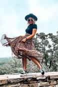 Vans negras hotsell con vestido image