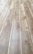 Ash Husk Laminate 12mm *17.15y2 / 14.29m2 END LOT CLEARANCE*