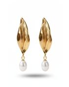 Niamh Gold Leaf Pearl Drop Earrings image