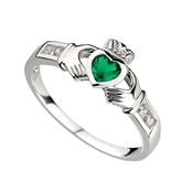 Sterling Silver Claddagh Green Heart &amp; CZ Shoulder Set Ring image