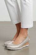 Low Wedge Shoe - Silk image