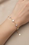 Clover Bracelet - Gold image