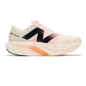Women’s New Balance SC Elite V4 image