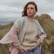 Lambswool Cape Grey Pink image