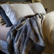 Merino Wool Cashmere Throw Beige Cream Pleat Check image