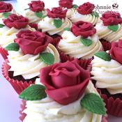 Valentines Day Cupcakes Roses image