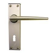 E16A Ellbee static R door handles image