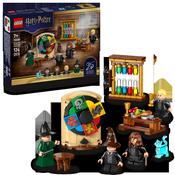 Lego® Harry Potter™ Hogwarts™ Castle: Sorting Hat™ Ceremony 76460 image