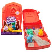 Kinetic Sand, Sandy Farm Set With 340G Play Sand, 6 Tools And Moulds, Reusable Barn Storage Case