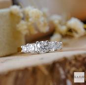 18kt Yellow Gold Platinum Round Brilliant Laboratory Graduated 1.00ct Five Stone Diamond Ring