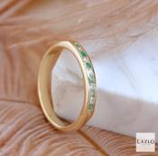 Andre Michael 9kt Yellow Gold Round Brilliant Diamond &amp; Emerald Channel Set Band image