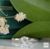 18kt White Gold Classic Round Brilliant 0.50ct F SL1 Solitaire diamond Engagement Ring image
