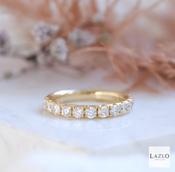 18kt Yellow Gold 12 Stone Round Brilliant 3mm 0.90ct Diamond Band image
