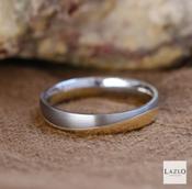 Brushed Platinum &amp; Polished 14kt Yellow Gold Wedding Ring image