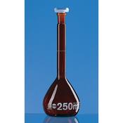 Volumetric flask, BLAUBRAND®, A, DE-M, 500 ml, Boro 3.3, NS 19/26, PP stopper, amber, 2 Pcs. image
