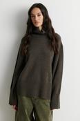 Alpha Knit T-Neck in black olive image