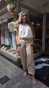 Shelley Barrel-Leg Jeans Beige image