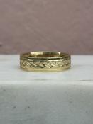 Celtic Gold Band 2 image