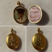 Victorian Yellow Gold Locket image