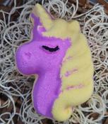 Unicorm Bath Bomb - Sweet Berry Scent