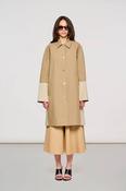 OOF BICOLOR RAINCOAT IN MACKINTOSH INCESE + OXFORD TAN image