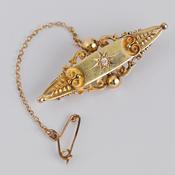 Antique 15 Carat Gold Brooch image