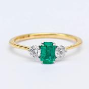 Emerald &amp;amp; Diamond 3 Stone Ring image