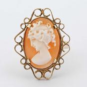 Gold Cameo Ring