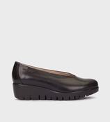 Wonders - C-33100 Black Wedge Pump