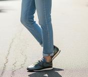 Victoria - 1 158117 Green/Brown Trainer image