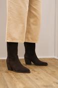 Carmela - 164255 Brown Med Calf Boot