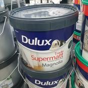 Dulux Trade Supermatt Magnolia 10 Litres image
