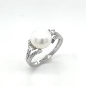 9ct White Gold Pearl And Cubic Zirconia Ring image