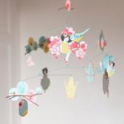 DJECO MOBILE: The dreamy girl