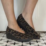 Wonders C-33100 Fly Wedge Leopard Print Suede Leather image