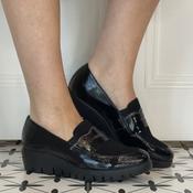Wonders C-33360 Fly 360 Black Patent Leather and Suede loafer image